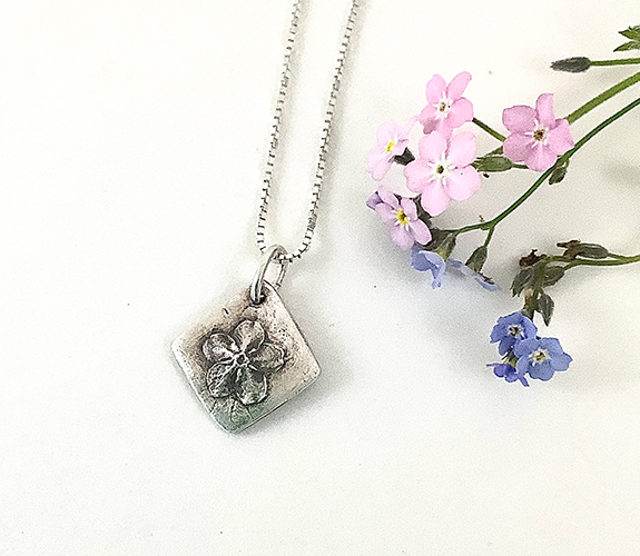 "Forget-Me-Not" pendant - Andi Clarke